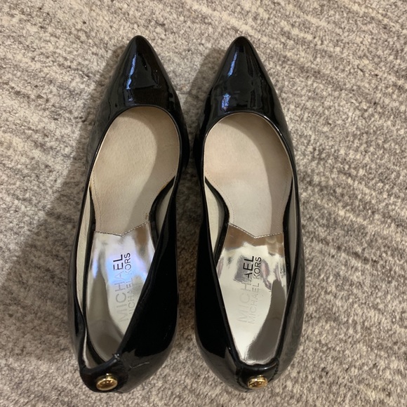 WORN ONCE Michael Kors Patent Leather Heels size 7 - Picture 5 of 8